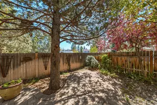 19827 Powers Rd, Bend, OR 97702 - Photo 33