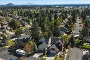 19827 Powers Rd, Bend, OR 97702 - Photo 37