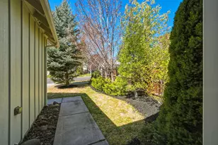 19827 Powers Rd, Bend, OR 97702 - Photo 35