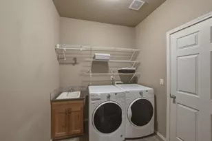 19827 Powers Rd, Bend, OR 97702 - Photo 27
