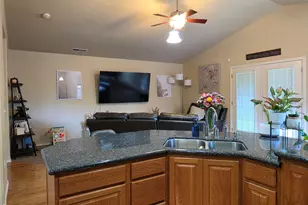 2139 Jeffrey Ln, Klamath Falls, OR 97603 - Photo 11