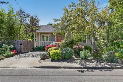 746 C Street, Ashland, OR 97520 - Photo 3