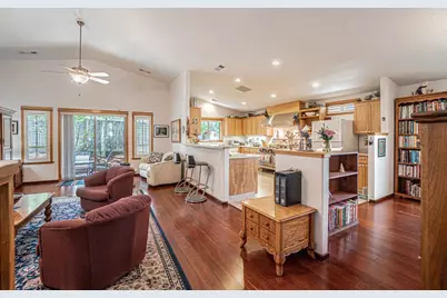 35 Logan Way, Talent, OR 97540 - Photo 5