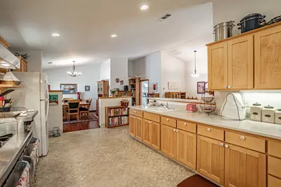 35 Logan Way, Talent, OR 97540 - Photo 9