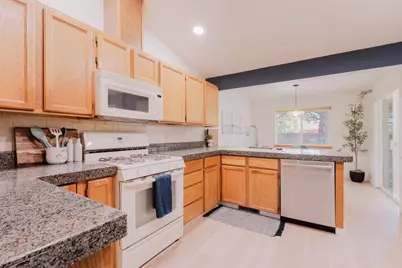 3169 NE Elizabeth Court, Bend, OR 97701 - Photo 21