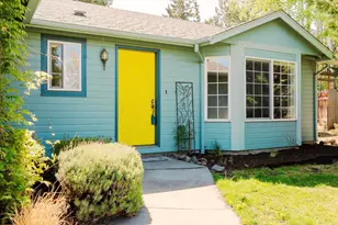 3169 NE Elizabeth Ct, Bend, OR 97701 - Photo 3
