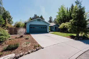 3169 NE Elizabeth Ct, Bend, OR 97701 - Photo 1