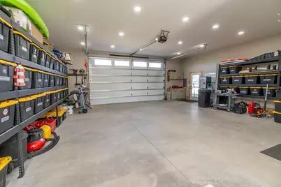 23160 Rickard Road, Bend, OR 97702 - Photo 35