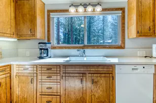 71073 Bracken Ln, Black Butte Ranch, OR 97759 - Photo 19
