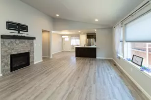 3035 NW Cedar Ave, Redmond, OR 97756 - Photo 3