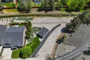 2933 NW Hemlock Ln, Redmond, OR 97756 - Photo 43