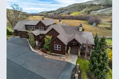 6100 Eightmile Road, The Dalles, OR 97058 - Photo 9