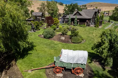 6100 Eightmile Road, The Dalles, OR 97058 - Photo 1