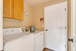 2144 SW 37th St, Redmond, OR 97756 - Photo 21