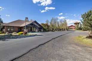 1144 Highland View Loop, Redmond, OR 97756 - Photo 61