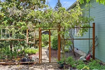200 Harrison Street, Ashland, OR 97520 - Photo 9