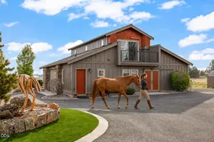 67167 Hwy 20, Bend, OR 97703 - Photo 45