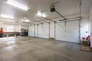 67167 Hwy 20, Bend, OR 97703 - Photo 43
