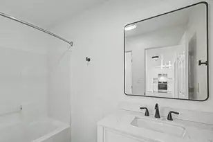 62803 Snowcap Ct, Bend, OR 97701 - Photo 11