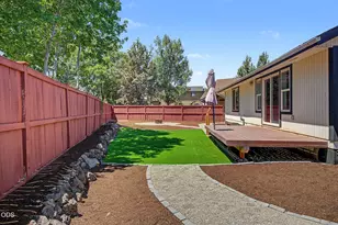 62803 Snowcap Ct, Bend, OR 97701 - Photo 19