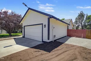 62803 Snowcap Ct, Bend, OR 97701 - Photo 27