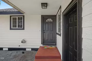 62803 Snowcap Ct, Bend, OR 97701 - Photo 3