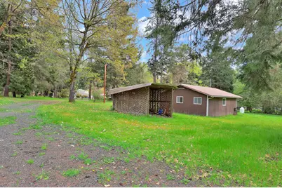 544 Lou Gray Drive, Myrtle Creek, OR 97457 - Photo 9
