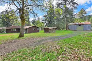544 Lou Gray Dr, Myrtle Creek, OR 97457 - Photo 3