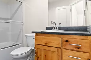 6001 Dove Hollow Dr, Klamath Falls, OR 97603 - Photo 25