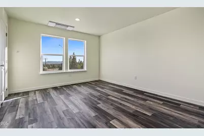 6001 Dove Hollow Drive, Klamath Falls, OR 97603 - Photo 29