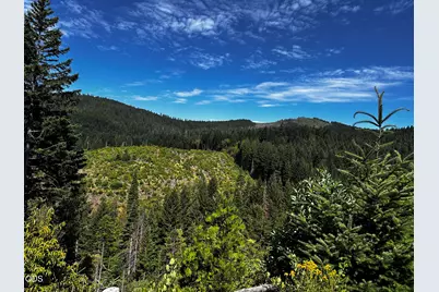Upper Joe Creek Road #5200, Grants Pass, OR 97526 - Photo 11