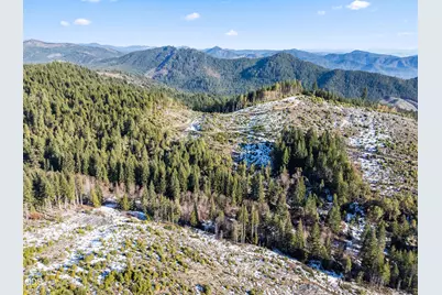 Upper Joe Creek Road #5200, Grants Pass, OR 97526 - Photo 23