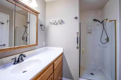 604 Hemlock Avenue, Central Point, OR 97502 - Photo 17