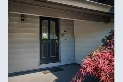 604 Hemlock Avenue, Central Point, OR 97502 - Photo 5