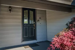 604 Hemlock Ave, Central Point, OR 97502 - Photo 5