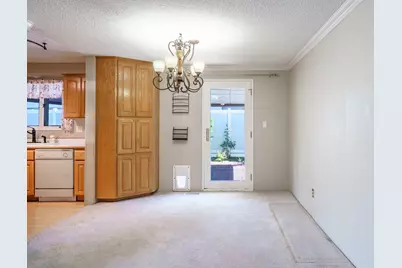 604 Hemlock Avenue, Central Point, OR 97502 - Photo 13