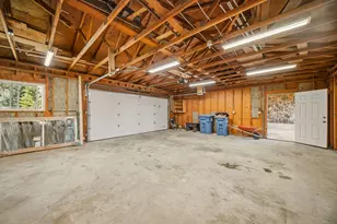 3890 NW 25th St, Redmond, OR 97756 - Photo 9