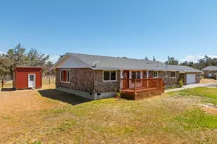 3890 NW 25th St, Redmond, OR 97756 - Photo 23
