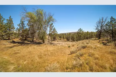 3890 NW 25th Street, Redmond, OR 97756 - Photo 11