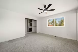 3890 NW 25th St, Redmond, OR 97756 - Photo 27