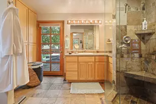 62636 Erickson Rd, Bend, OR 97701 - Photo 21