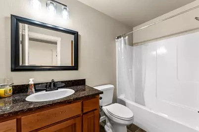 183 Lincoln Road, Grants Pass, OR 97526 - Photo 15