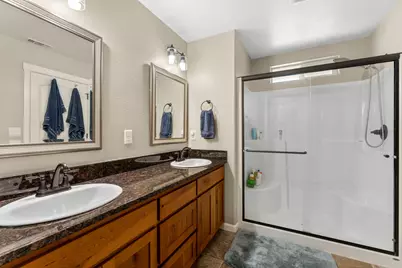 183 Lincoln Road, Grants Pass, OR 97526 - Photo 11