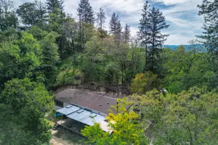 767 Bailey Dr, Grants Pass, OR 97527 - Photo 5
