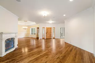 17045 Shawnee Cir, Bend, OR 97707 - Photo 11