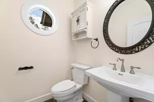 17045 Shawnee Cir, Bend, OR 97707 - Photo 27