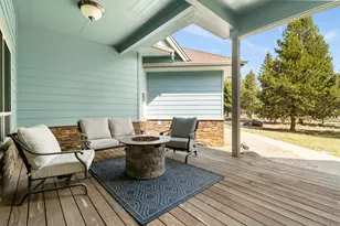 17045 Shawnee Cir, Bend, OR 97707 - Photo 7