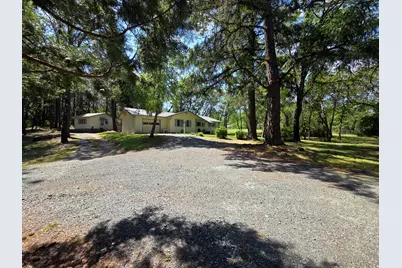 580 Portland Avenue, Grants Pass, OR 97526 - Photo 31