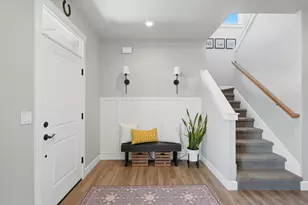 748 NW 27th St, Redmond, OR 97756 - Photo 5
