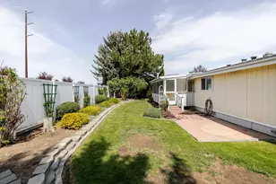1645 NE 6th St, Redmond, OR 97756 - Photo 25